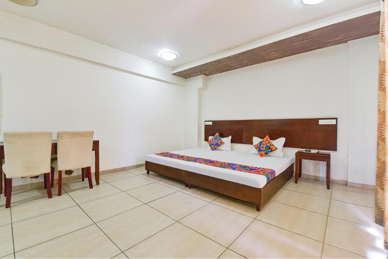 Fabhotel Gl Residency - Satellite 阿穆达巴 外观 照片
